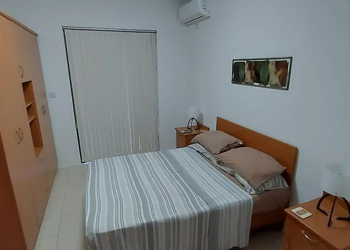 Birzebbugia - 100m From & Promenade